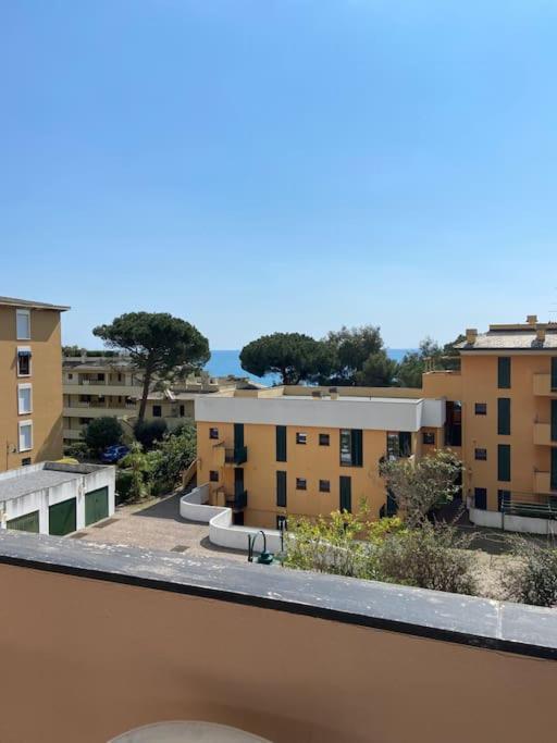 Appartamento Con Terrazza Vista Mare A 50 Mt Arenzano Exterior foto